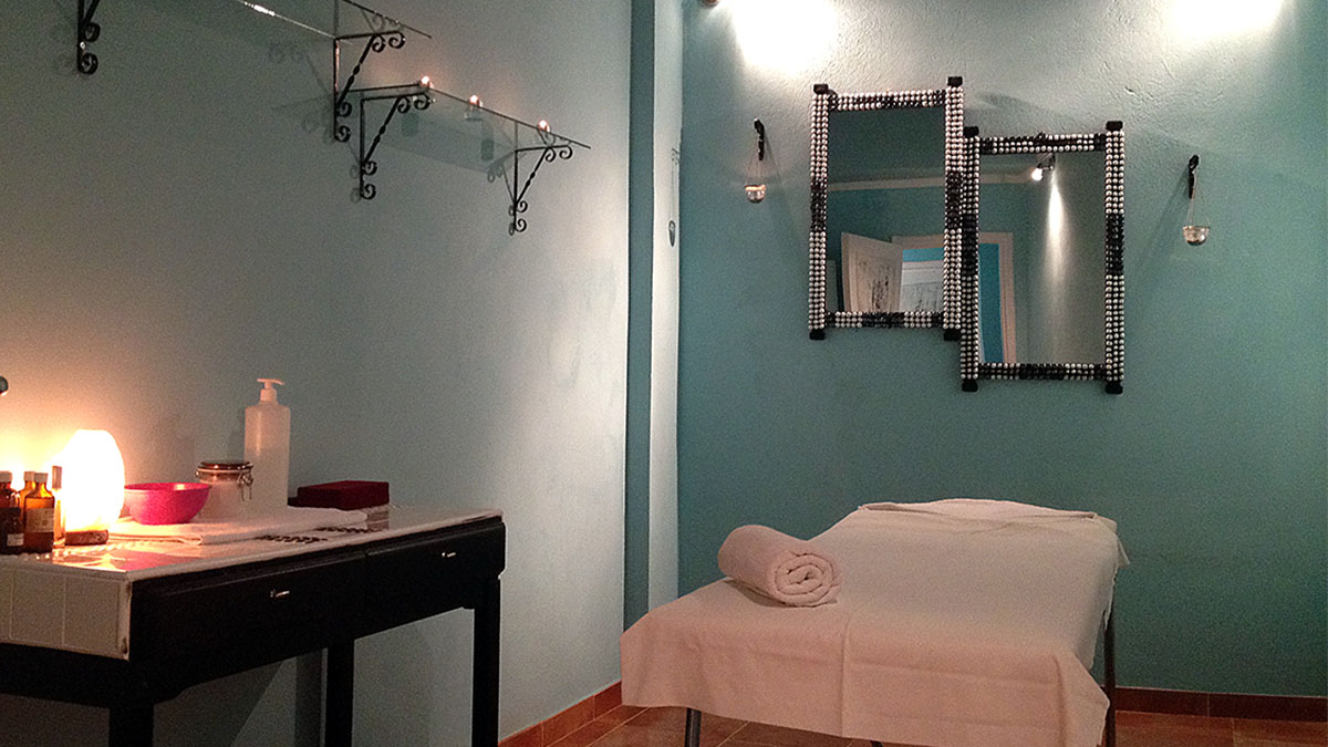 Canvas by Mitsis Messonghi